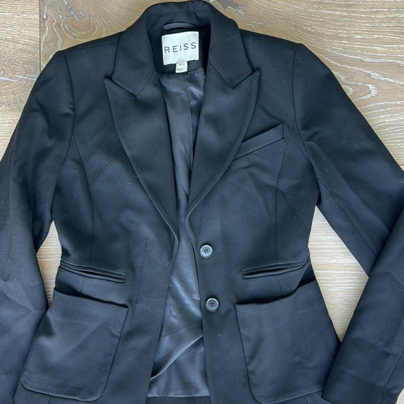 REISS black women’s blazer/jacket. Size XS. Like new - Picture 4 of 7
